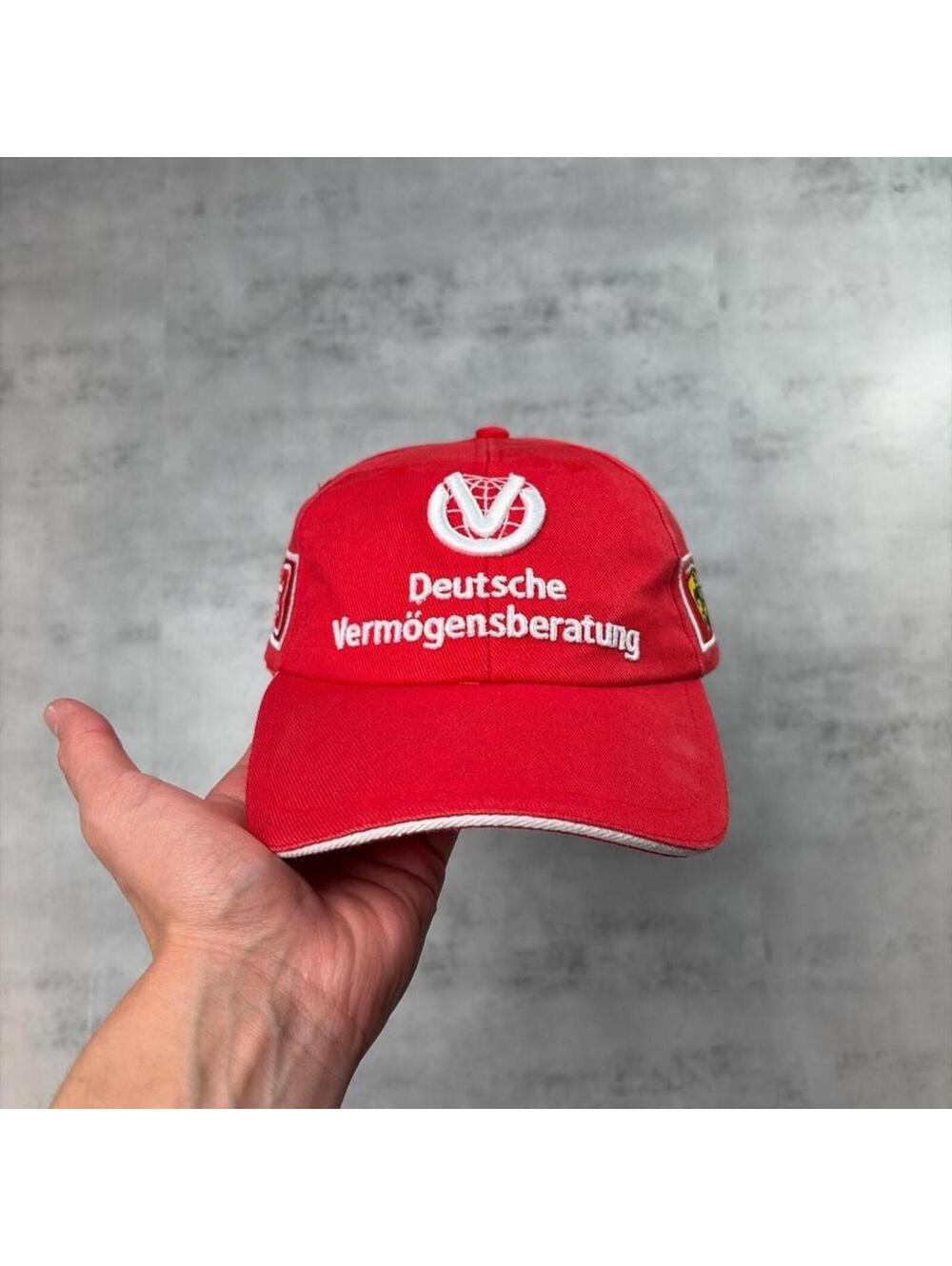 Vintage 2000 Ferrari F1 Michael Schumacher Deutsche Vermögensberatung Racing Hat